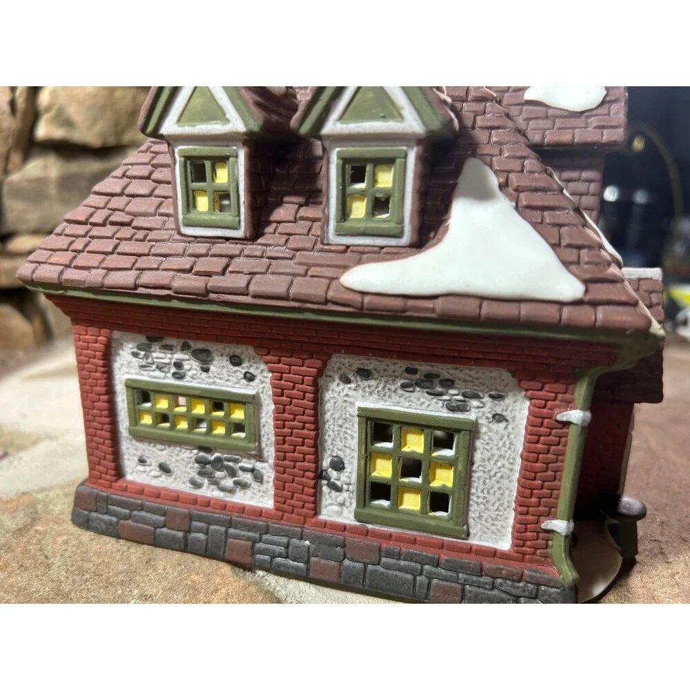 Dept 56 WM. Wheat Cakes & Puddings with box and light #5808-4